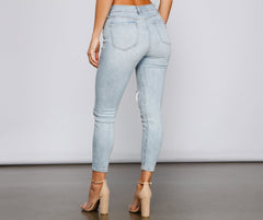 Clara High Rise Distressed Details Skinny Jeans