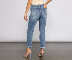 Amanda High Rise Destructed Boyfriend Jeans